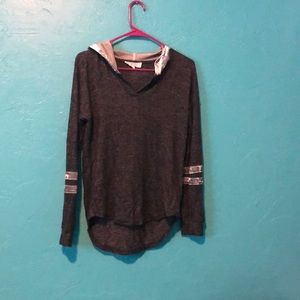 Lightweight sweatshirt